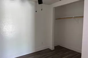 201 Eastwood St #S3, Houston, TX 77011 - Photo 5