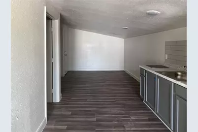 201 Eastwood Unit S3 Street #3, Houston, TX 77011 - Photo 9