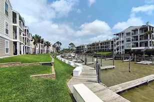 205 Yacht Club Ln, Seabrook, TX 77586 - Photo 19