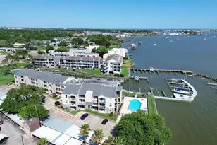 205 Yacht Club Ln, Seabrook, TX 77586 - Photo 1