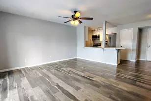 205 Yacht Club Ln, Seabrook, TX 77586 - Photo 11