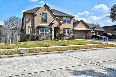 1415 Crystal Lake Circle E, Pearland, TX 77584 - Photo 1