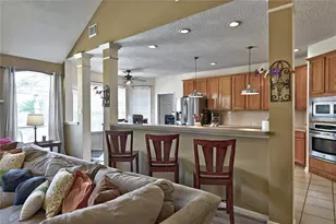 1415 Crystal Lake Cir E, Pearland, TX 77584 - Photo 11