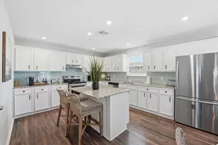 2311 56th St, Galveston, TX 77551 - Photo 17