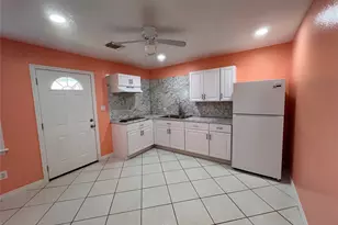 10519 Silver Oak Ln, Houston, TX 77038 - Photo 3
