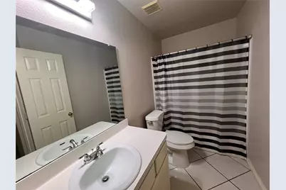 10519 Silver Oak Lane #A, Houston, TX 77038 - Photo 5