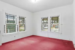 935 Pecore St, Houston, TX 77009 - Photo 9