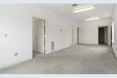 935 Pecore Street, Houston, TX 77009 - Photo 13