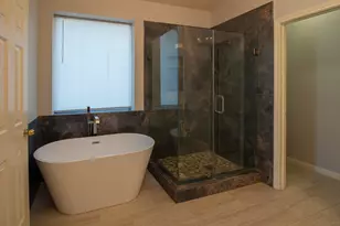 2111 Grovewood Park, Conroe, TX 77385 - Photo 15