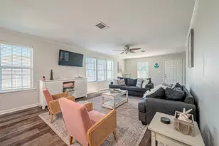 2895 Laguna Dr, Crystal Beach, TX 77650 - Photo 13