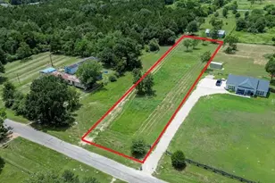 3853 College St, Sealy, TX 77474 - Photo 1