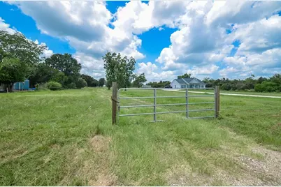 3853 College Street, Sealy, TX 77474 - Photo 3