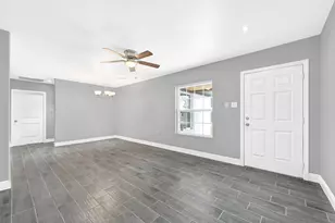 10122 Rockaway Dr, Houston, TX 77016 - Photo 5