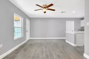 10122 Rockaway Dr, Houston, TX 77016 - Photo 11