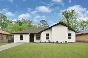 10122 Rockaway Dr, Houston, TX 77016 - Photo 1