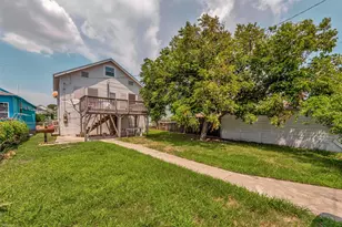 3515 Ave S, Galveston, TX 77550 - Photo 11