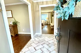 510 N Shadowbend Ave, Friendswood, TX 77546 - Photo 5