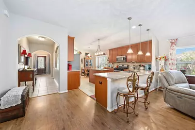 10015 Lynnwood Drive, Baytown, TX 77521 - Photo 11