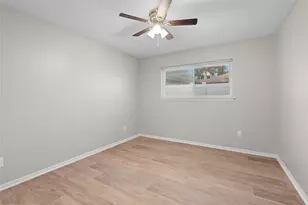 12915 Shady Knoll Ln, Cypress, TX 77429 - Photo 17