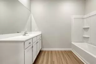 6411 Winter Elm St, Houston, TX 77048 - Photo 5