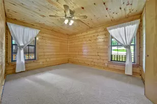 76 Hunters Creek Dr, Huntsville, TX 77340 - Photo 19