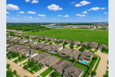 4827 Ladona Court, League City, TX 77573 - Photo 39
