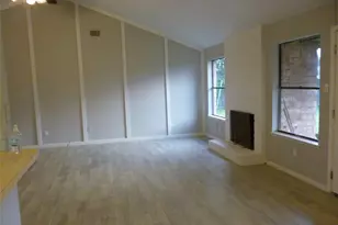 2822 Mesquite Dr, Sugar Land, TX 77479 - Photo 5