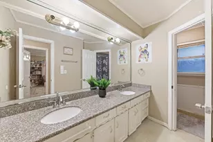 942 Brunswick Cir, Sugar Land, TX 77478 - Photo 27