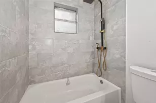 16235 La Terra Dr, Houston, TX 77083 - Photo 7