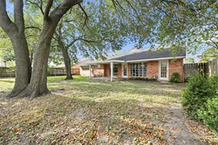 7015 Pella Dr, Houston, TX 77036 - Photo 29