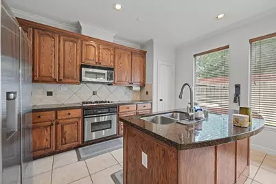 4327 Lake Walk Court, Sugar Land, TX 77459 - Photo 7