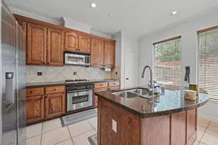 4327 Lake Walk Ct, Sugar Land, TX 77459 - Photo 7