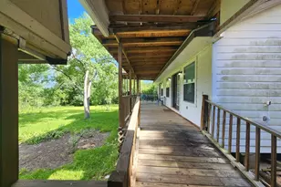 190 Briar Mdws Dr, Coldspring, TX 77331 - Photo 1