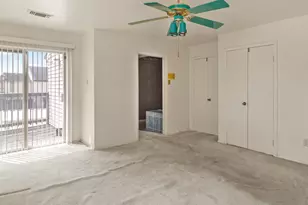 7859 Green Lawn Dr, Houston, TX 77088 - Photo 17