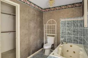 7859 Green Lawn Dr, Houston, TX 77088 - Photo 19