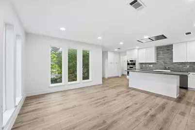 1 Green Blade Lane, The Woodlands, TX 77380 - Photo 5