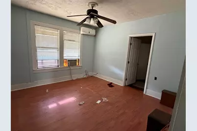 905 Walton Street, Houston, TX 77009 - Photo 9