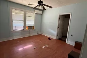 905 Walton St, Houston, TX 77009 - Photo 9