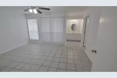 781 Country Place Drive #1061, Houston, TX 77079 - Photo 19