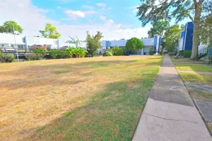 781 Country Pl Dr, Houston, TX 77079 - Photo 7