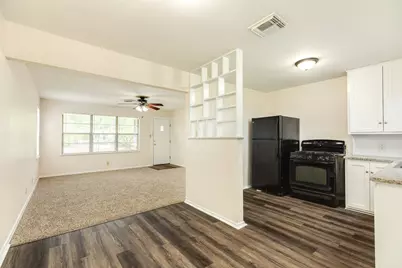 837 Pin Money Street, Clute, TX 77531 - Photo 15