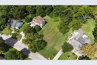 15062 Constellation Circle W, Willis, TX 77318 - Photo 5