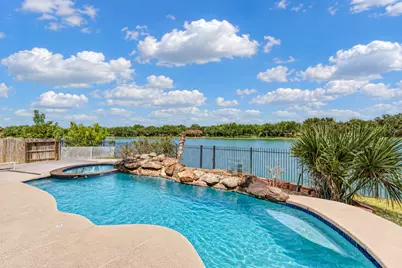 1907 Waterside Drive, Missouri City, TX 77459 - Photo 3