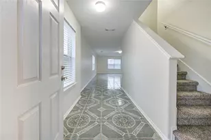 9926 Myrtle Field Ln, Houston, TX 77044 - Photo 3