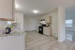 9926 Myrtle Field Ln, Houston, TX 77044 - Photo 9