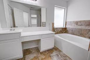 10918 Tobar Falls Cir, Houston, TX 77064 - Photo 15