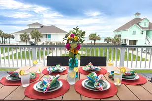 18306 E De Vaca, Galveston, TX 77554 - Photo 15