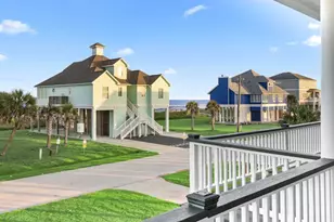 18306 E De Vaca, Galveston, TX 77554 - Photo 17