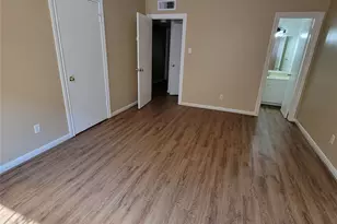 5212 Arboles Dr, Houston, TX 77035 - Photo 17