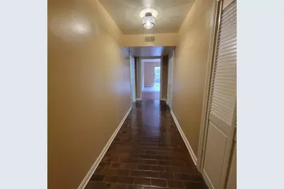 5212 Arboles Drive #B, Houston, TX 77035 - Photo 5